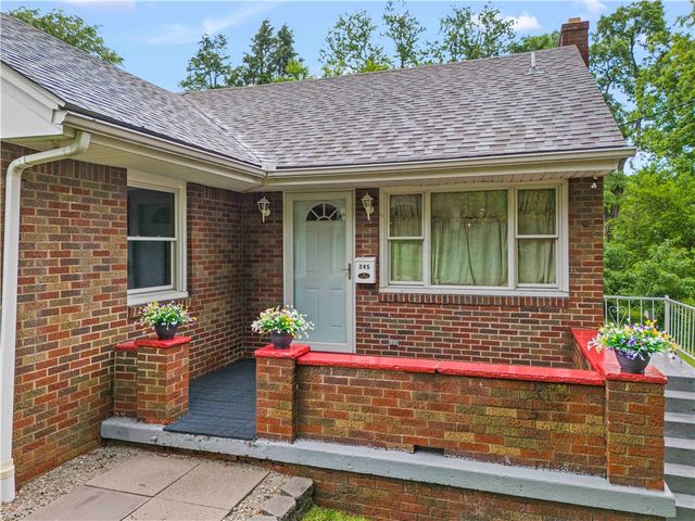 245 Wilbert Ave, South Strabane, PA 15301