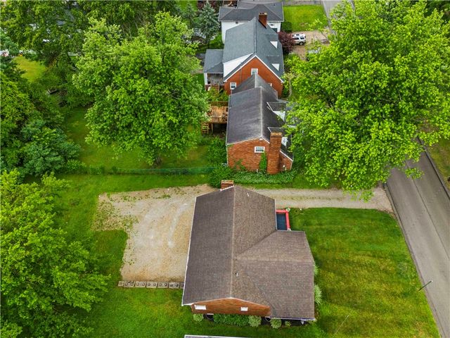 245 Wilbert Ave, South Strabane, PA 15301