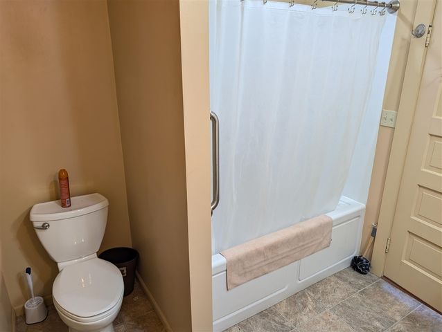 120 N Main Street, Scottville, MI 49454