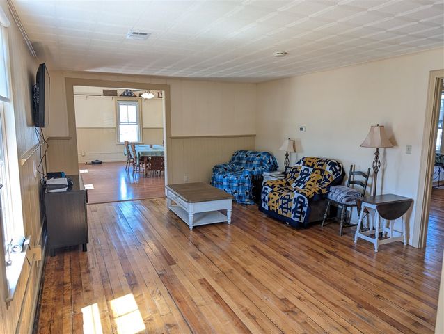 120 N Main Street, Scottville, MI 49454