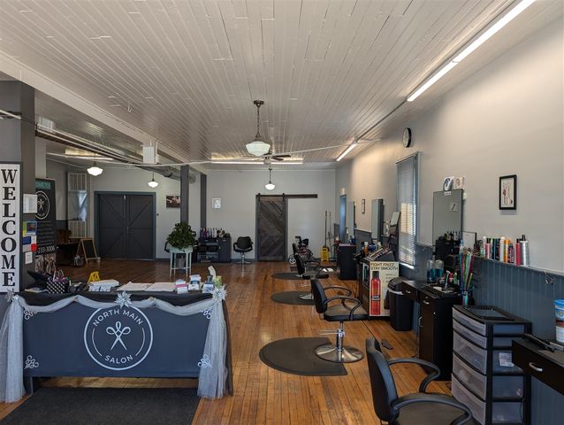 120 N Main Street, Scottville, MI 49454