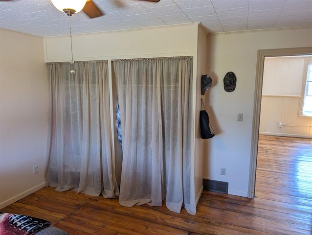 120 N Main Street, Scottville, MI 49454