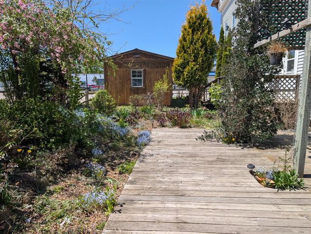 120 N Main Street, Scottville, MI 49454