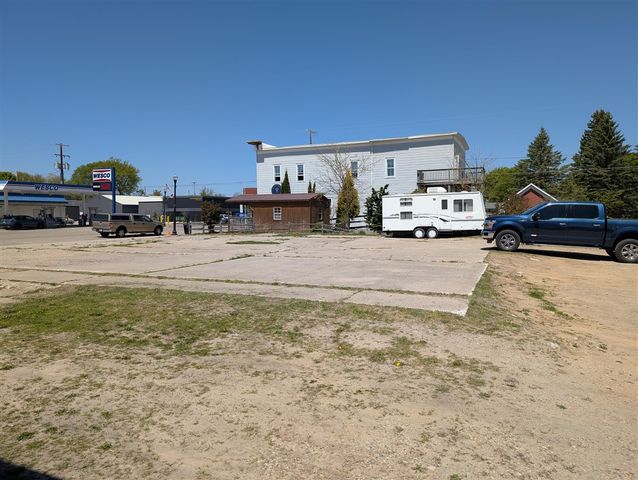 120 N Main Street, Scottville, MI 49454