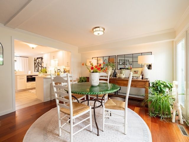 70 Parks St 18, Duxbury, MA 02332