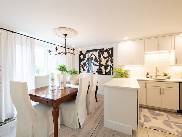 70 Parks St 18, Duxbury, MA 02332