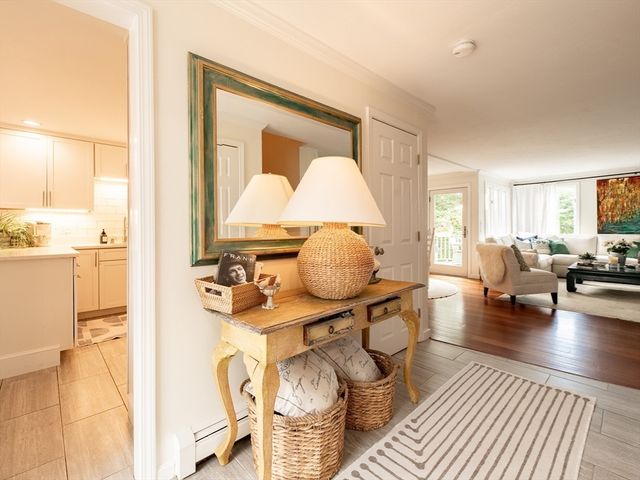 70 Parks St 18, Duxbury, MA 02332