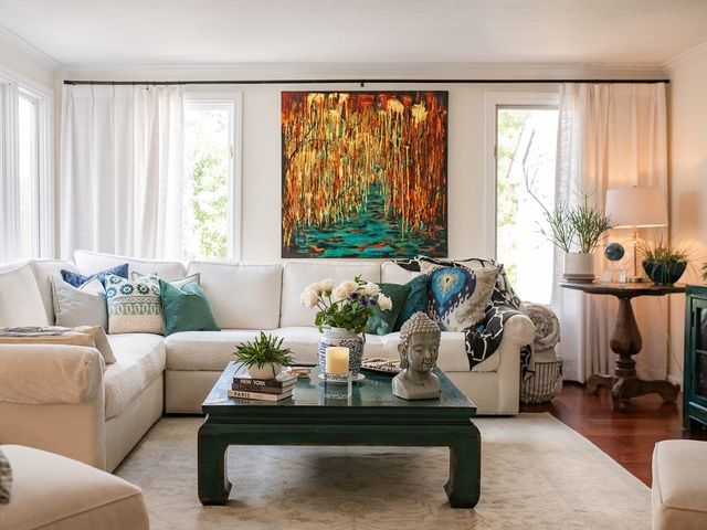 70 Parks St 18, Duxbury, MA 02332