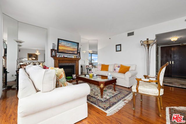 10550 Wilshire Boulevard 1001, Los Angeles, CA 90024