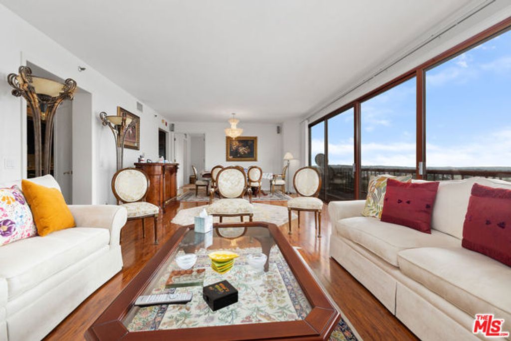 10550 Wilshire Boulevard 1001, Los Angeles, CA 90024