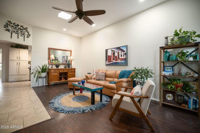 13445 N EMBERWOOD Drive, Sun City, AZ 85351