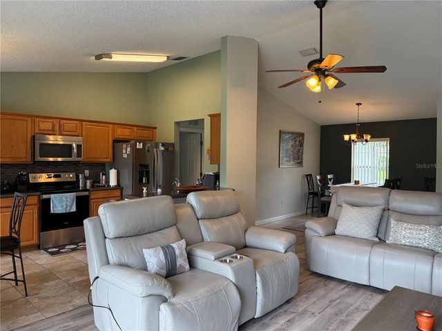 24 RADCLIFFE DRIVE, Palm Coast, FL 32164