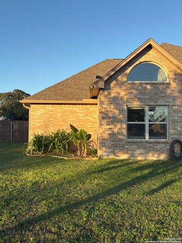 465 Double Gate, Castroville, TX 78009