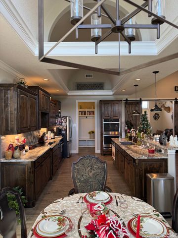 465 Double Gate, Castroville, TX 78009