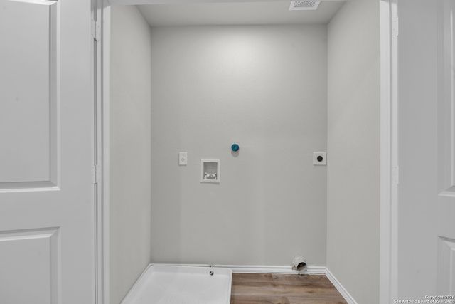 8911 N FM 1560 611-612, San Antonio, TX 78254