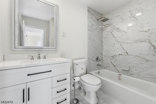 64 Gamewell Ln, Willingboro Twp., NJ 08046