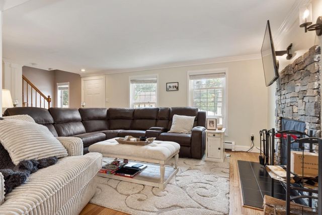 49 Shawna Street, Fitchburg, MA 01420