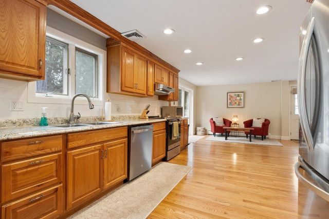 49 Shawna Street, Fitchburg, MA 01420