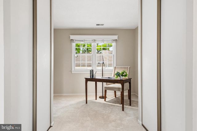 2386 BRANLEIGH PARK CT, Reston, VA 20191