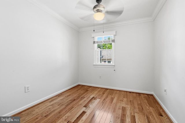 2386 BRANLEIGH PARK CT, Reston, VA 20191