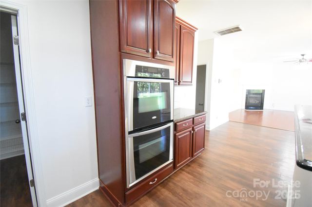 6728 Evanton Loch Road, Charlotte, NC 28278