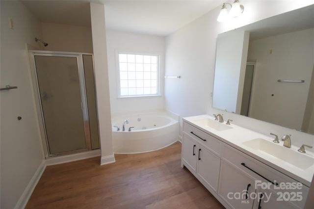 6728 Evanton Loch Road, Charlotte, NC 28278