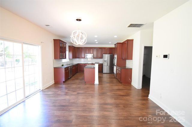 6728 Evanton Loch Road, Charlotte, NC 28278