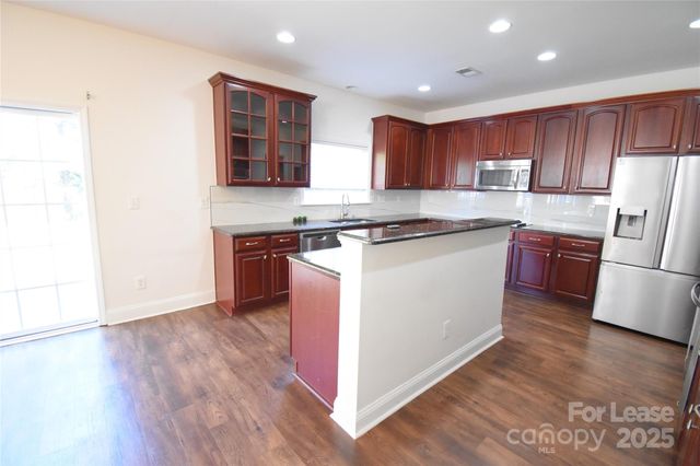 6728 Evanton Loch Road, Charlotte, NC 28278