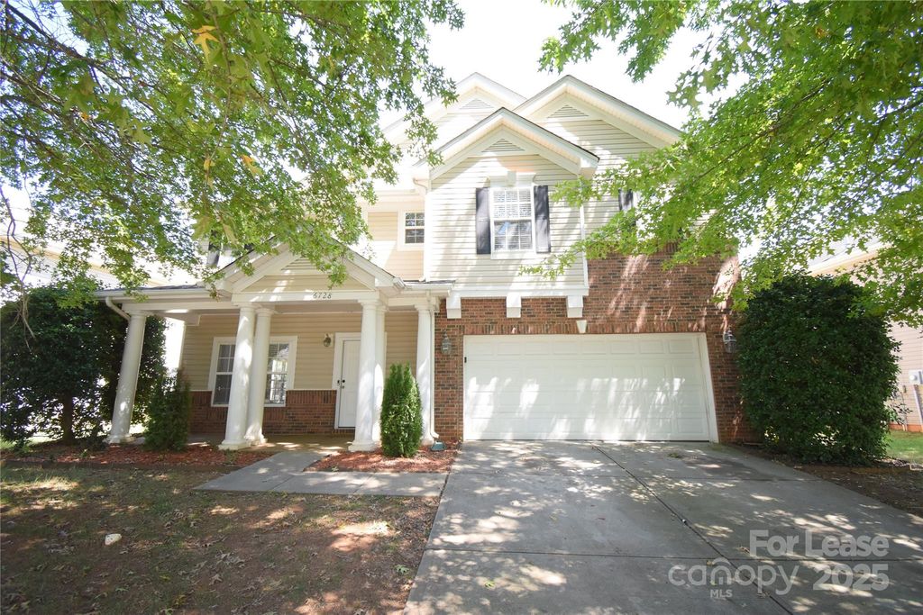 6728 Evanton Loch Road, Charlotte, NC 28278