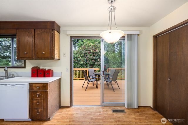 501 Shoshone Drive, Mount Vernon, WA 98273
