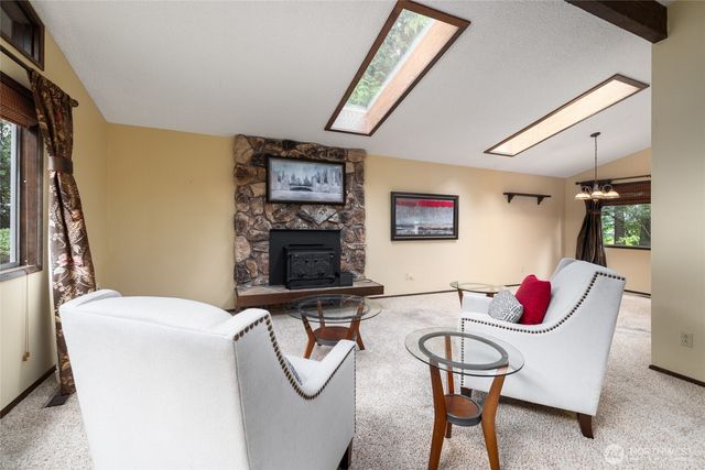 501 Shoshone Drive, Mount Vernon, WA 98273