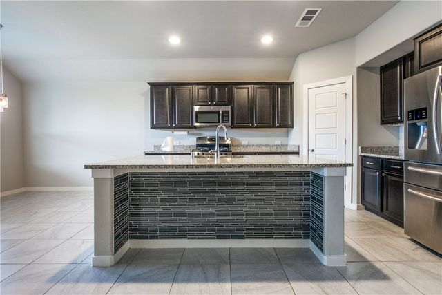 1716 Lone Lynx Way, Wylie, TX 75098