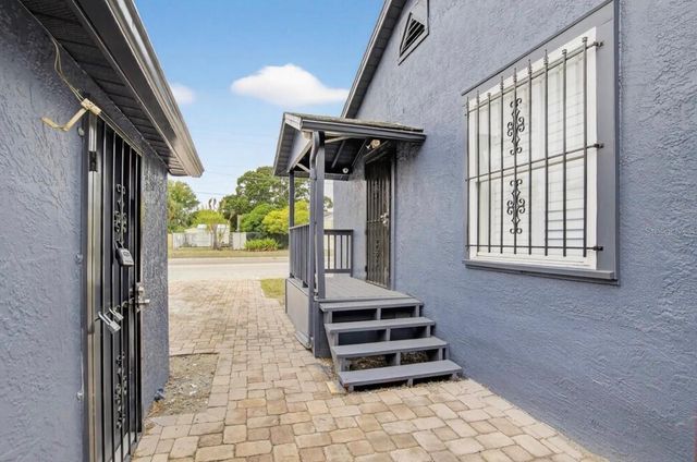 1305 N ARMENIA AVENUE, Tampa, FL 33607