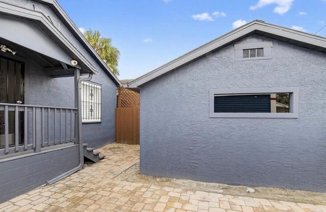 1305 N ARMENIA AVENUE, Tampa, FL 33607