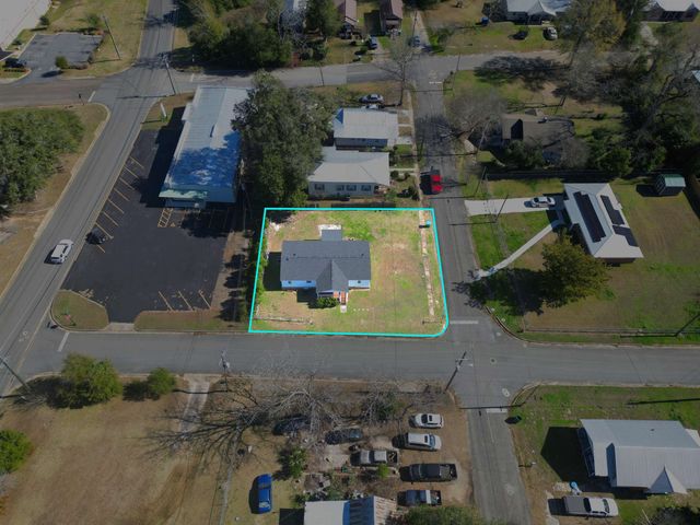 2850 Saint John Street, Marianna, FL 32448