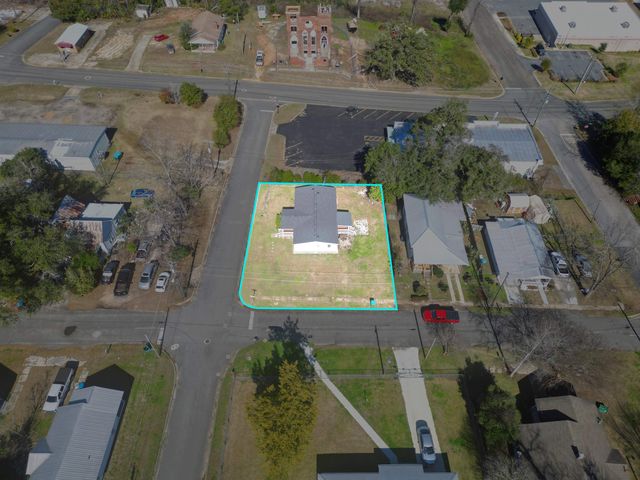 2850 Saint John Street, Marianna, FL 32448