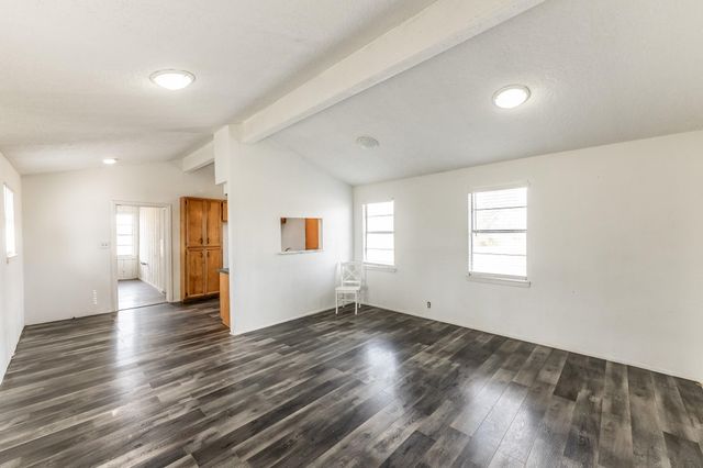 877 Fm 247 Road, Huntsville, TX 77320