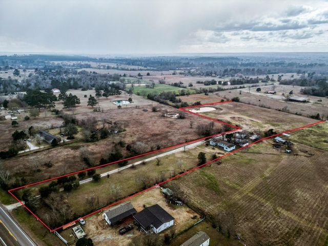 877 Fm 247 Road, Huntsville, TX 77320