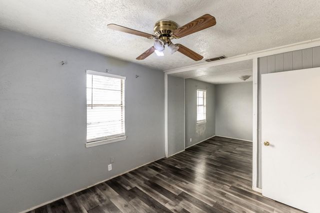 877 Fm 247 Road, Huntsville, TX 77320