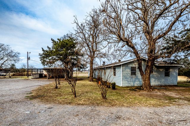 877 Fm 247 Road, Huntsville, TX 77320