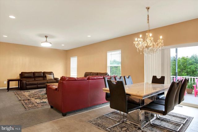 3 BARNHART CIRCLE, Mechanicsburg, PA 17050