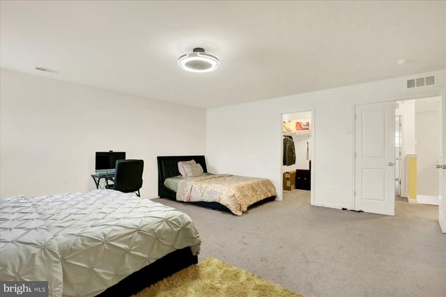 3 BARNHART CIRCLE, Mechanicsburg, PA 17050
