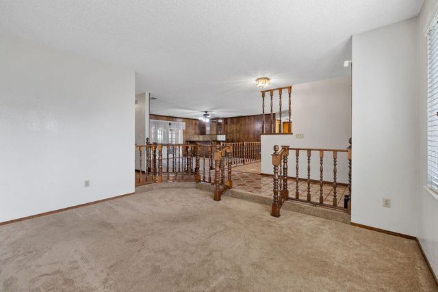 1502 S Lydia Drive, Tulare, CA 93274