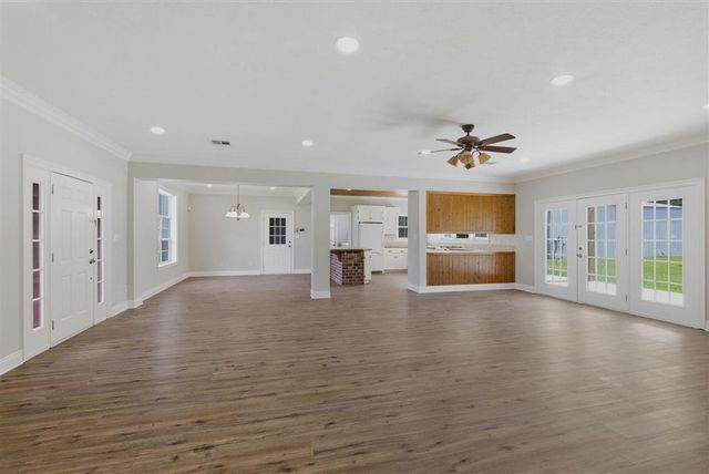 1310 Sutherland Road, Lake Charles, LA 70611