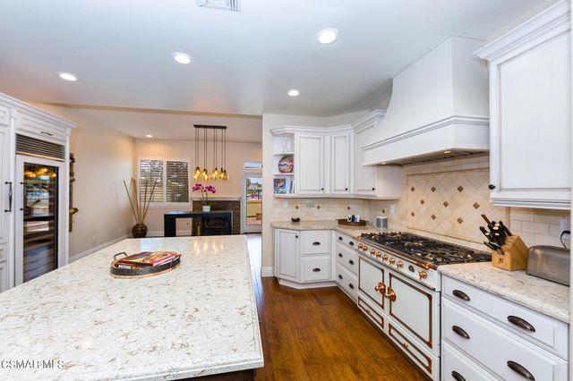 32201 Lakeport Drive 1, Westlake Village, CA 91361