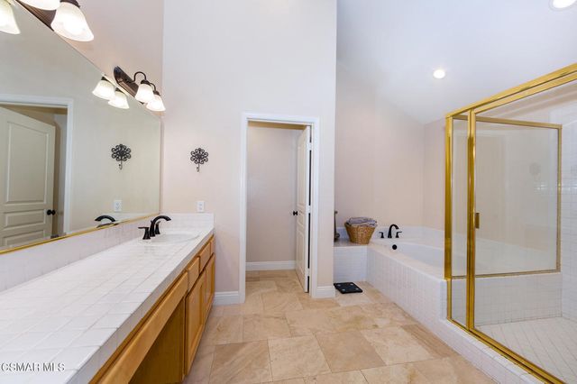 32201 Lakeport Drive 1, Westlake Village, CA 91361