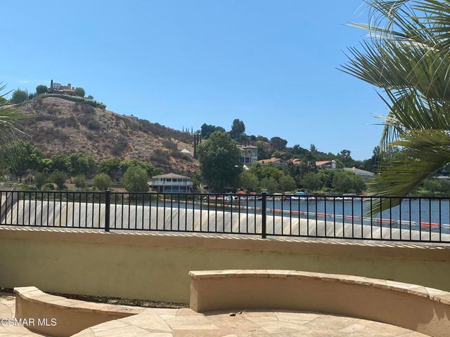 32201 Lakeport Drive 1, Westlake Village, CA 91361