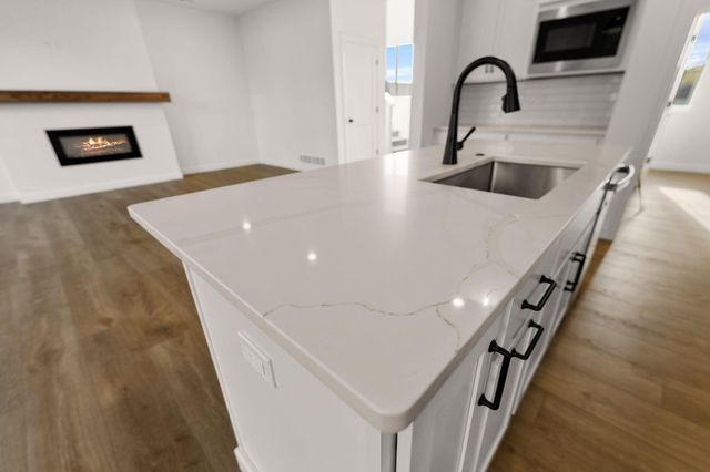 5663 RALPH DOBBS WAY, Columbia, MO 65203