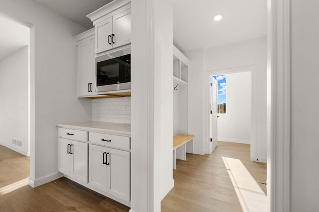 5663 RALPH DOBBS WAY, Columbia, MO 65203