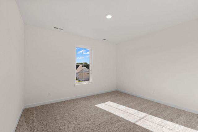 5663 RALPH DOBBS WAY, Columbia, MO 65203